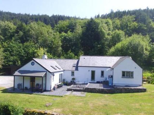 House for sale in Penrhyndeudraeth, Wales