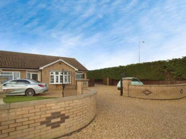 House for sale in Hampton Green, Cambridgeshire