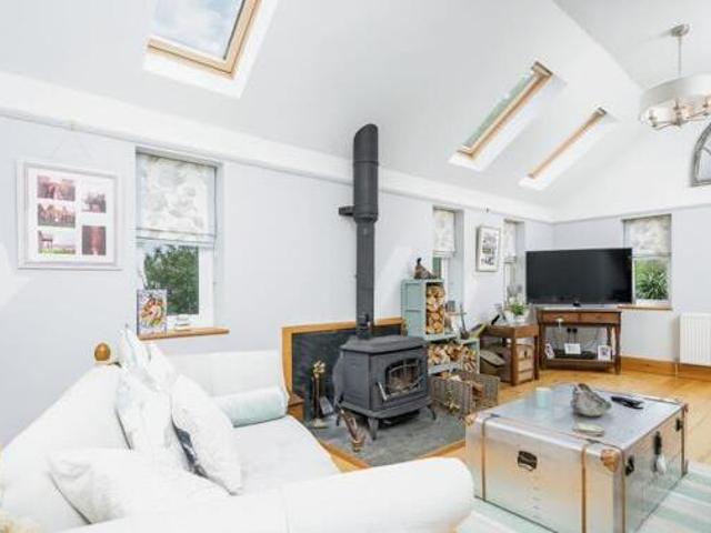 House for sale in Follaton, Strode
