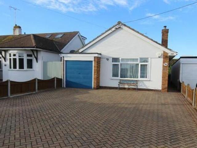 House for sale in Stroud Green, Barling