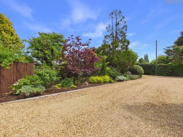 Bungalow for sale