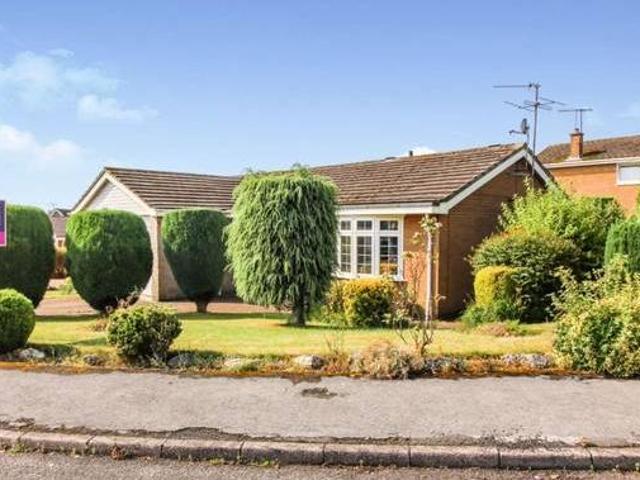 House for sale in Froggatt, East Midlands