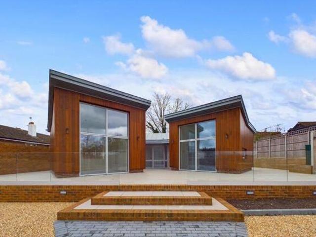 House for sale in Red Hill, Surrey