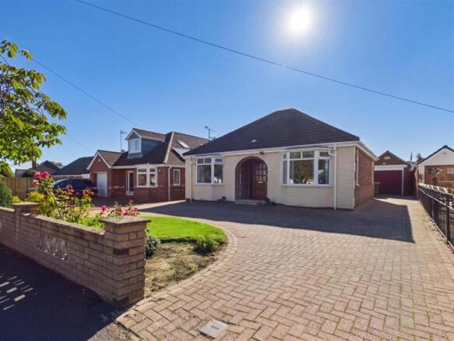 Bungalow for sale in West Ella, Kirk Ella