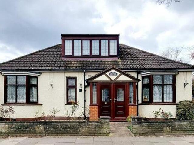 House for sale in Hertfordshire