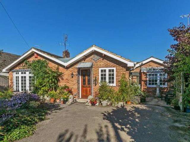 House for sale in Barton Stacey, Hampshire