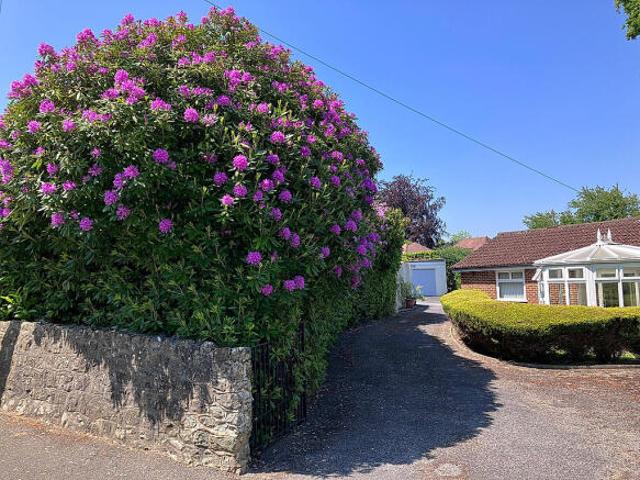 Bungalow for sale in Sevenoaks, Kent