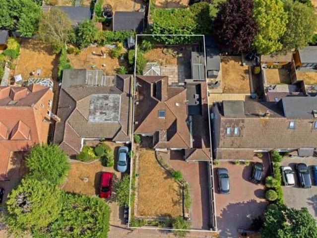 Bungalow for sale in Five Acres, Hertfordshire