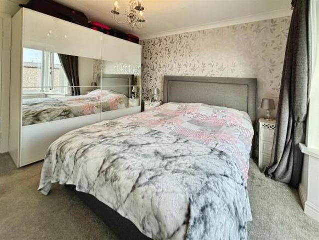 Bungalow for sale in Low Moor, West Yorkshire