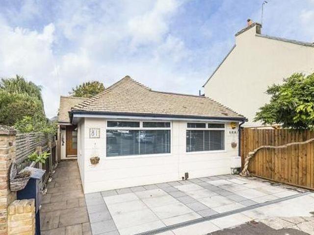 House for sale in Twickenham, Greater London
