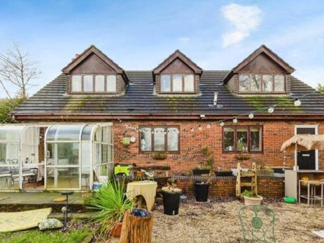 House for sale in Bolton-le-Sands, Lancaster