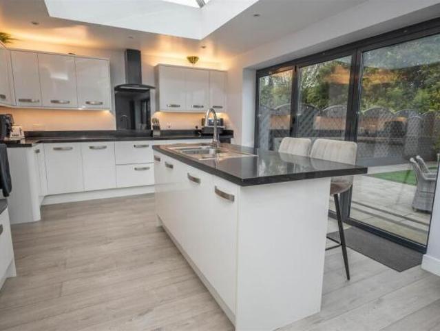 Bungalow for sale in Pilgrims' Hatch, Navestock Side