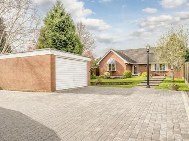 House for sale in Stourbridge, West Midlands