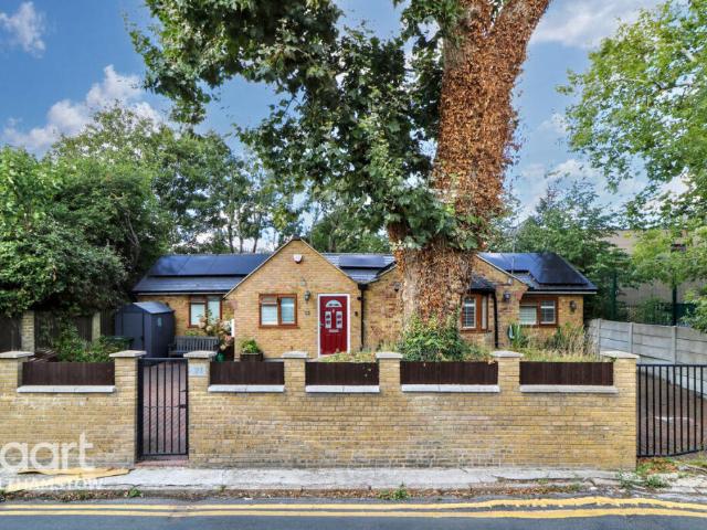 Property for sale in Walthamstow, Greater London