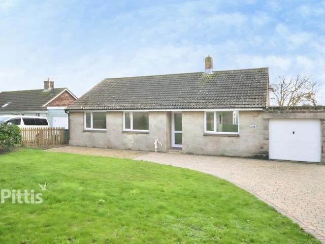 Bungalow for rent in Wootton Bridge, Isle Of Wight