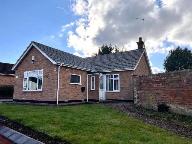 Bungalow for rent in Brackmills, Hardingstone