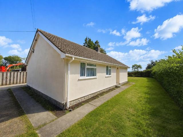 Bungalow for rent in Moorlinch, Catcott