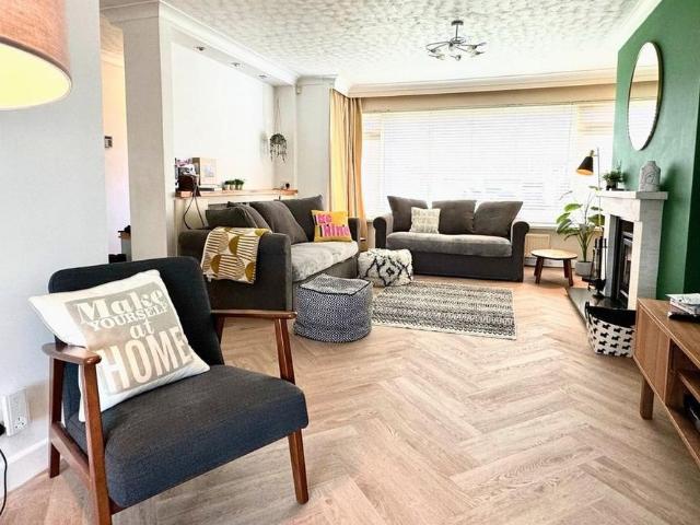 House for rent in Highcliffe