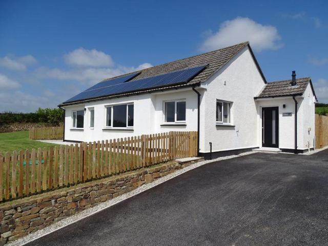Bungalow for rent in Wenmouth Cross, St. Neot