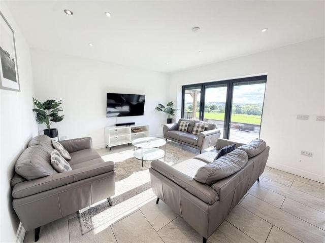 House for rent in Boundary, Staffordshire Moorlands