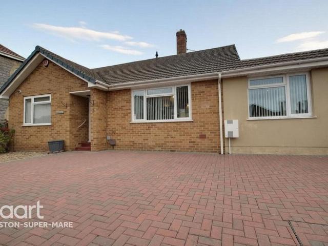 Bungalow for rent in Worle, Weston-super-Mare