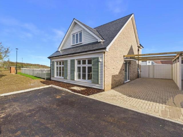 Bungalow for rent in Maldon, Essex