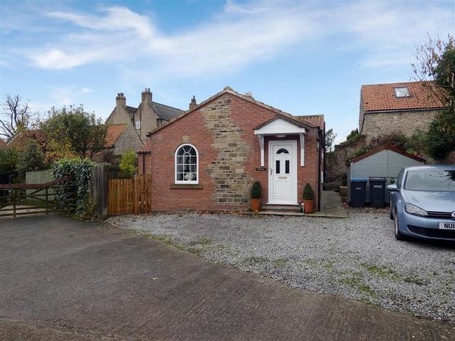 Bungalow for rent in Aiskew