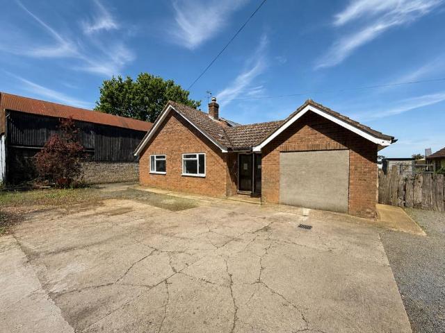 Bungalow for rent in Chedburgh, Suffolk
