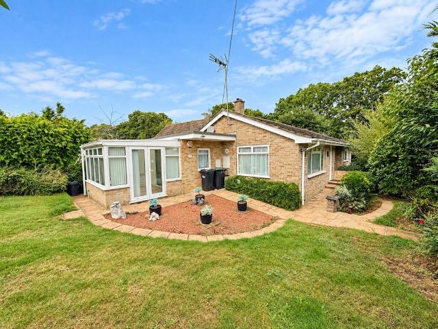 Bungalow for rent in Hythe and Dibden, Ashurst Bridge