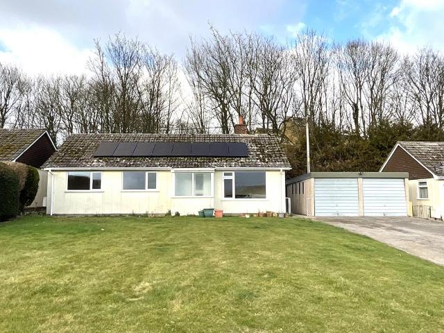 Bungalow for rent in Winterborne Kingston, East Dorset