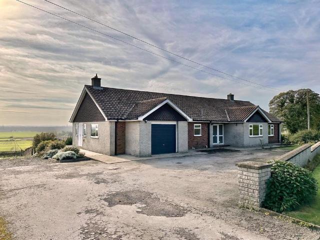Bungalow for rent in Crayke, North Yorkshire