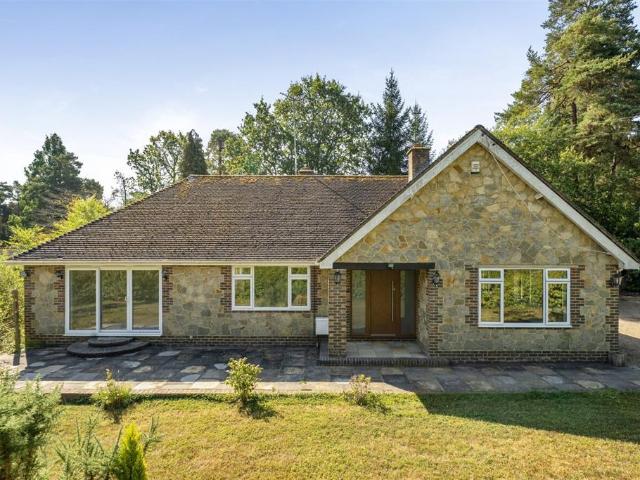 Bungalow for rent in Washington, Horsham