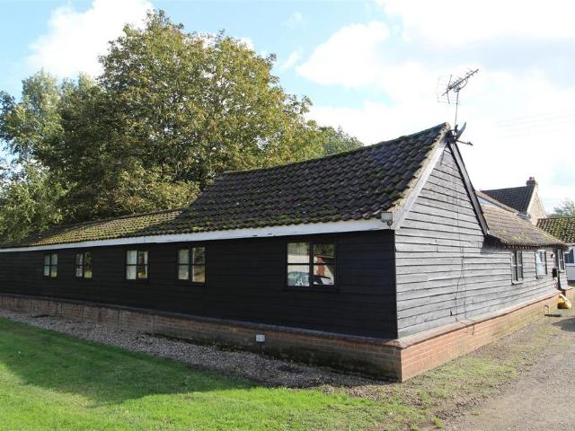Bungalow for rent in Chedburgh, Suffolk