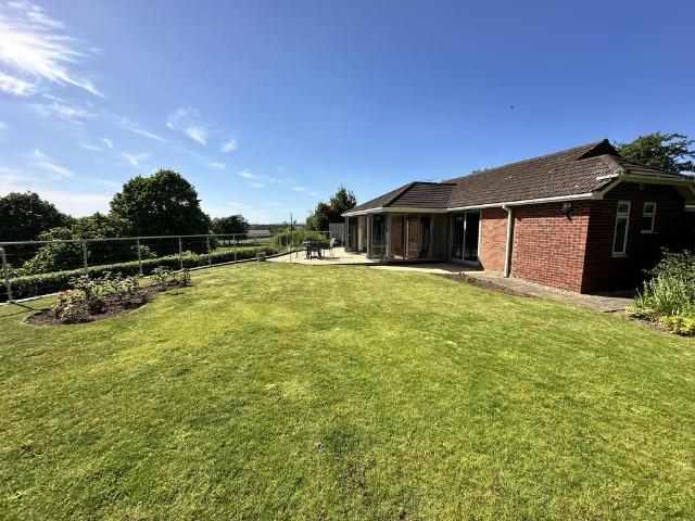 Bungalow for rent in Watergate, Isle Of Man