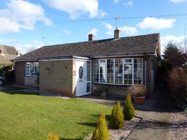 Bungalow for rent in Tickhill, South Yorkshire