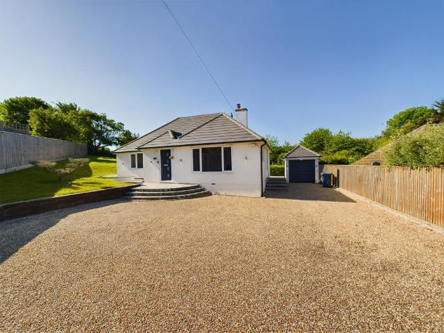 Bungalow for rent in High Wycombe, Buckinghamshire