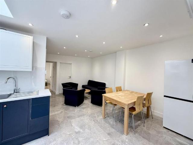House for rent in Yeading, Greater London