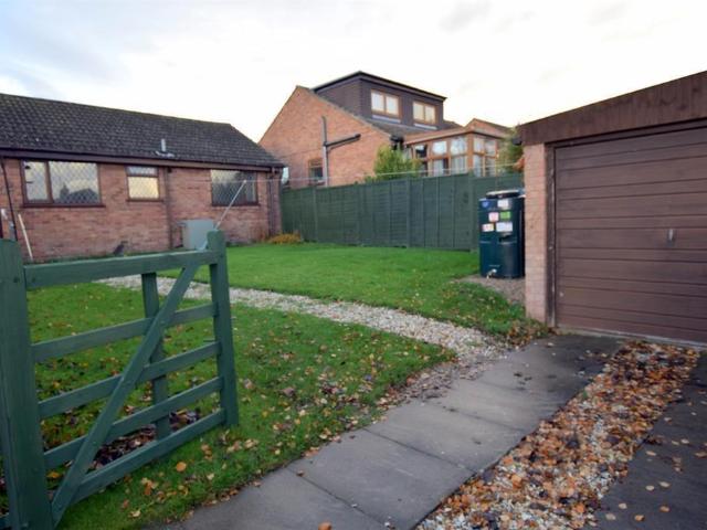 Bungalow for rent in Ampleforth, North Yorkshire