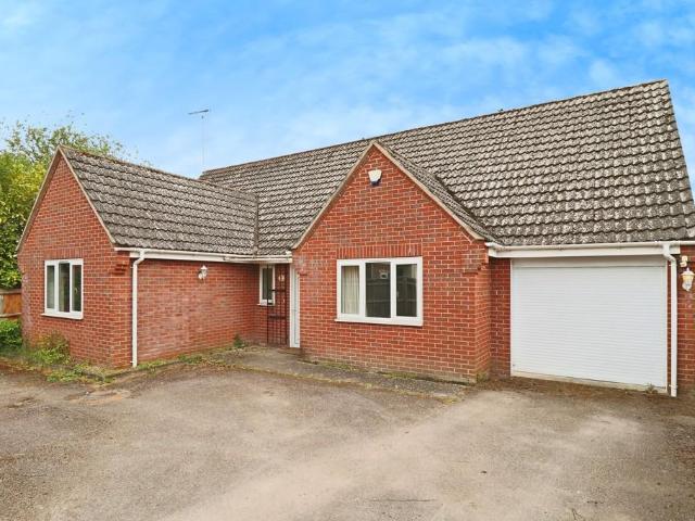Bungalow for rent in Chedburgh, Suffolk