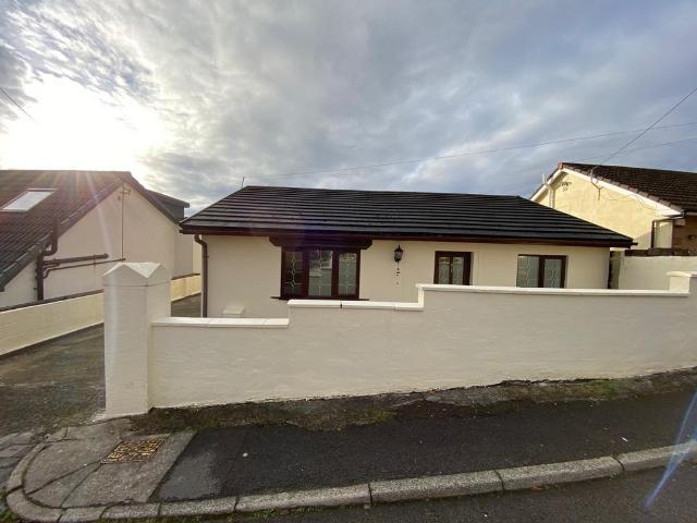 Bungalow for rent in Glynneath, Glyn-neath