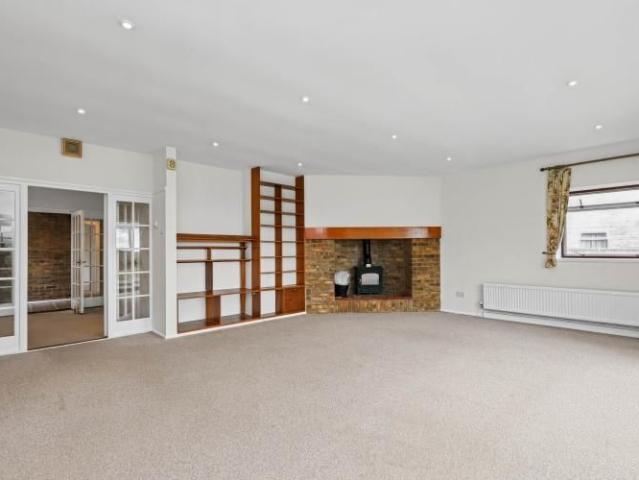 House for rent in North Leigh, West Oxfordshire