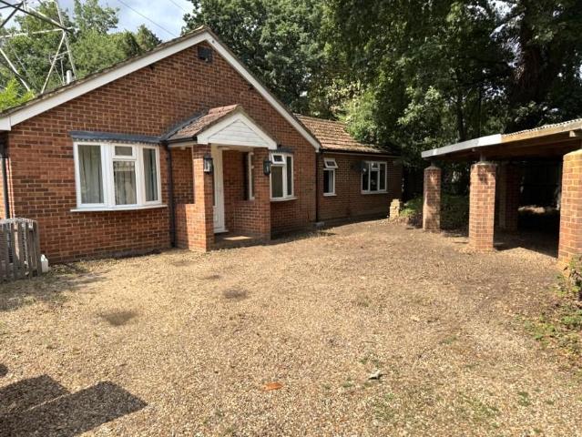 Bungalow for rent in Row Town, Surrey