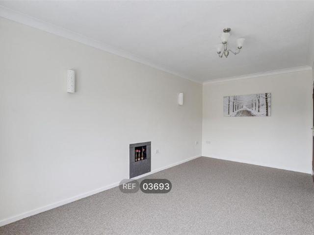 House for rent in Barton In Fabis, East Midlands