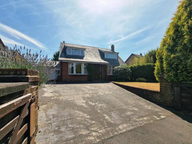 Bungalow for rent in Newton-with-Scales, Lancashire
