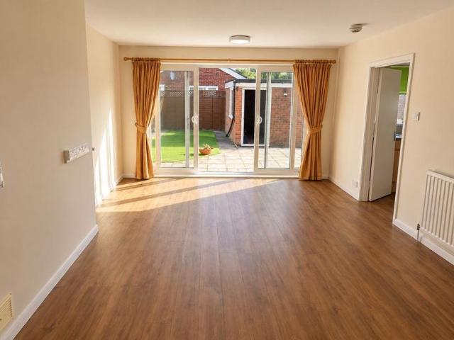 House for rent in Stipers Hill, Dunstable