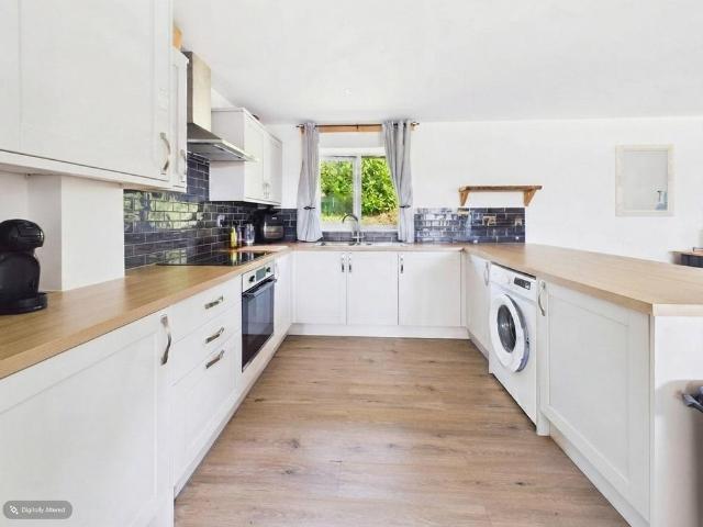 Bungalow for rent in Cambrose, Portreath