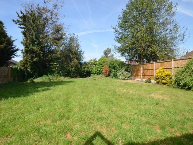 House for rent in Kempton Park, Lower Halliford