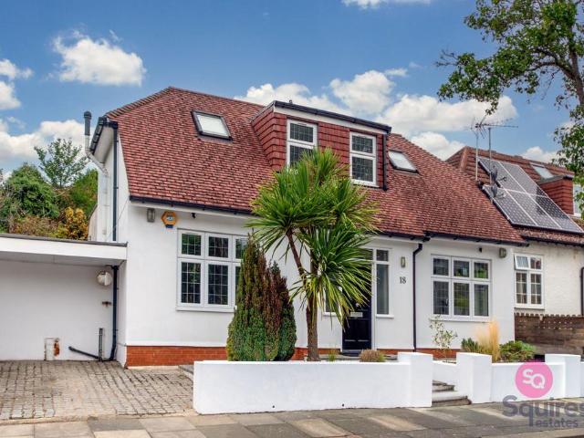 Bungalow for rent in Church End, Greater London