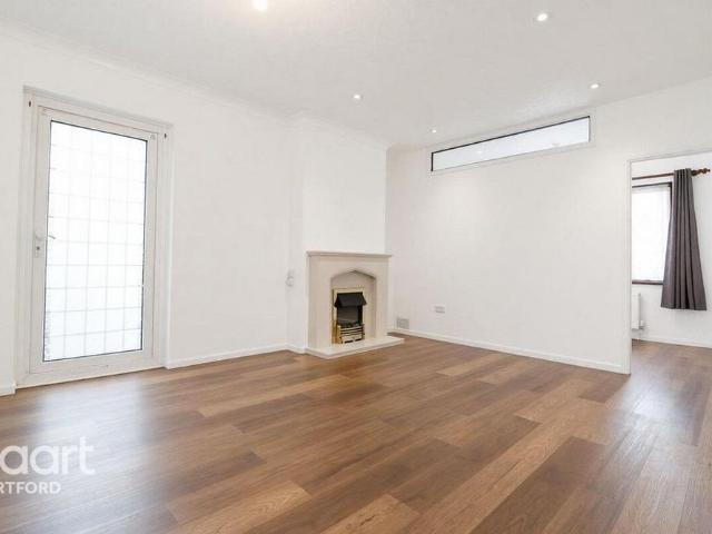 House for rent in Upper Belvedere, Greater London