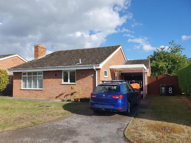 Bungalow for rent in Beenham, West Berkshire